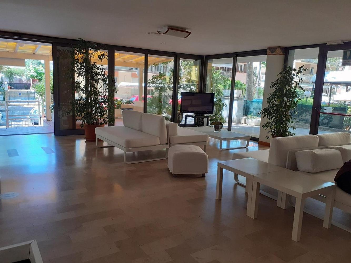 Hotel Ambasciata Cesenatico Εξωτερικό φωτογραφία