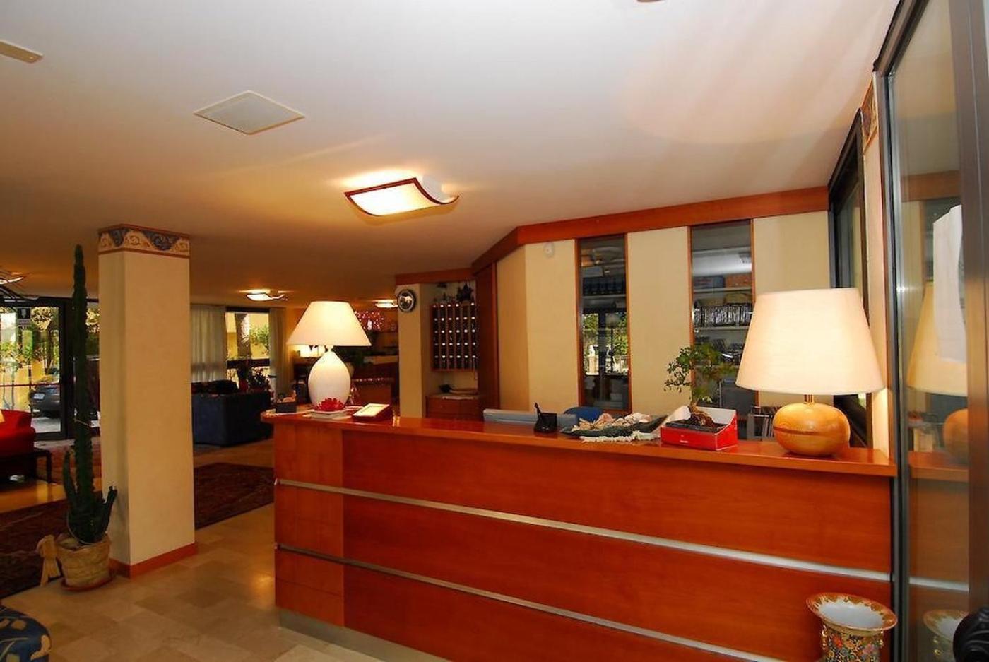 Hotel Ambasciata Cesenatico Εξωτερικό φωτογραφία